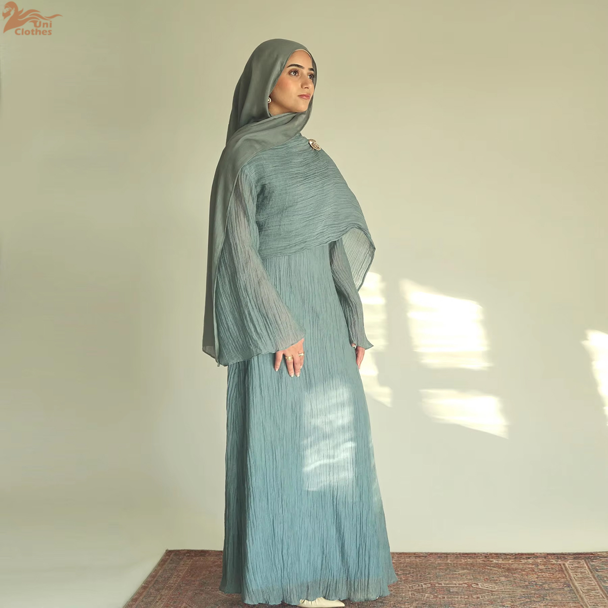 Winter Clothing Dubai - Gaun Panjang Elegan Berbahan Kain Lipit