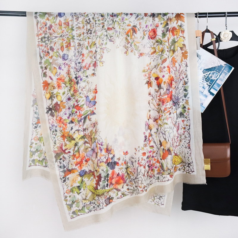 Winter Clothing Hong Kong - Syal dengan Rumbai dari Bahan Kasmir